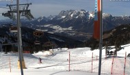 Archiv Foto Webcam Hauser Kaibling (Schladming-Dachstein) - Bergstation Sessellift &#39;Alm 6er&#39; 13:00