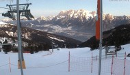 Archived image Webcam Hauser Kaibling (Styria) - Top station chairlift &#39;Alm 6er&#39; 05:00