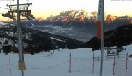 Archived image Webcam Hauser Kaibling (Styria) - Top station chairlift &#39;Alm 6er&#39; 06:00