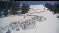 Archived image Webcam Riesneralm - Donnersbachwald: Slope 6er Schuss and chairlift Panorama 13:00