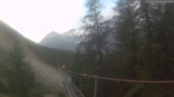 Archiv Foto Webcam Grächen: Blick auf Charles Kuonen Hängebrücke 05:00
