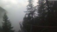 Archiv Foto Webcam Grächen: Blick auf Charles Kuonen Hängebrücke 05:00
