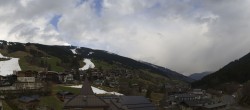 Archiv Foto Webcam Saalbach: Blick vom Alpinresort 11:00