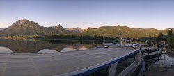 Archived image Webcam Wolfgangsee: jetty and rack railway station 05:00