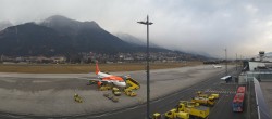 Archiv Foto Webcam Flughafen Innsbruck 04:00