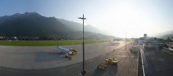 Archiv Foto Webcam Flughafen Innsbruck 05:00