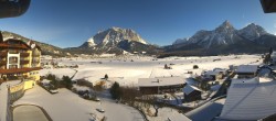 Archiv Foto Webcam Hotel Post Lermoos: Zugspitze 11:00