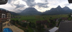 Archiv Foto Webcam Hotel Post Lermoos: Zugspitze 06:00