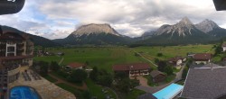 Archiv Foto Webcam Hotel Post Lermoos: Zugspitze 17:00