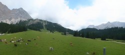 Archiv Foto Webcam Ehrwalder Almbahn Panorama 15:00