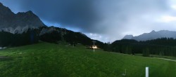 Archiv Foto Webcam Ehrwalder Almbahn Panorama 01:00