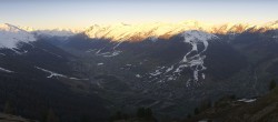 Archiv Foto Webcam Blick auf Livigno vom Crap de la Pare 05:00