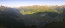 Archiv Foto Webcam Blick auf Livigno vom Crap de la Pare 05:00