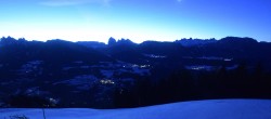 Archived image Webcam Hotel Sambergerhof: Dolomites Panorama 06:00