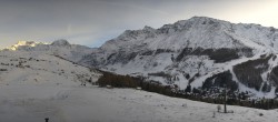 Archived image Webcam Madesimo - Panorama Alps 07:00