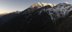 Archiv Foto Webcam Courmayeur - Checrouit Panorama 05:00