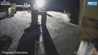 Archived image Webcam Campo Felice - base station chairlift Brecciara (Italy) 05:00