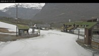 Archived image Webcam Myrkdalen Hotel at base station chair lift Myrkdalsekspressen 11:00