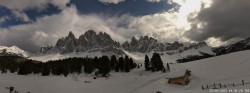 Archiv Foto Webcam Geisleralm: Blick auf die Geislerspitzen 13:00