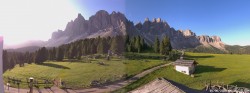 Archiv Foto Webcam Geisleralm: Blick auf die Geislerspitzen 06:00