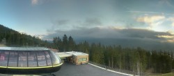 Archived image Webcam Schöneben ski resort: View base station Höllental 05:00