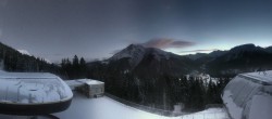 Archived image Webcam Schöneben ski resort: View base station Höllental 06:00