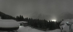 Archived image Webcam Schöneben ski resort: View base station Höllental 05:00