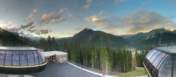 Archived image Webcam Schöneben ski resort: View base station Höllental 19:00