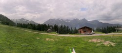 Archiv Foto Webcam Arêches Beaufort - Le Cuvy 13:00