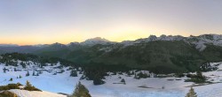 Archived image Webcam Arêches Beaufort - Top station Forclaz 05:00