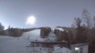 Archived image Webcam Petzen - Base Station Chair Lift 05:00