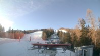 Archived image Webcam Petzen - Base Station Chair Lift 07:00