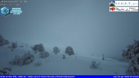Archived image Webcam Prati di Tivo Ski Resort - View of the slopes 06:00