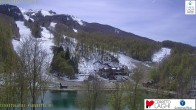 Archiv Foto Webcam Skigebiet Cerreto Laghi - Blick über die Skipisten 13:00