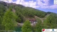 Archiv Foto Webcam Skigebiet Cerreto Laghi - Blick über die Skipisten 09:00