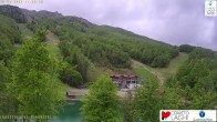 Archiv Foto Webcam Skigebiet Cerreto Laghi - Blick über die Skipisten 11:00