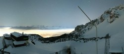 Archived image Webcam Axamer Lizum Ski Resort: View from Birgitzköpflhaus 22:00
