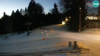 Archived image Webcam Maribor: Beginner Slope at Hotel Bellevue 05:00