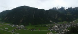 Archiv Foto Webcam Mayrhofen: Ausblick Gasthof Zimmereben 09:00