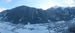 Archiv Foto Webcam Mayrhofen: Ausblick Gasthof Zimmereben 07:00