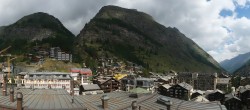 Archiv Foto Webcam Zermatt: Panoramablick auf das Dorf 04:00