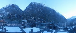 Archiv Foto Webcam Zermatt: Panoramablick auf das Dorf 05:00