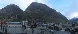 Archiv Foto Webcam Zermatt: Panoramablick auf das Dorf 06:00