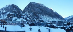 Archiv Foto Webcam Zermatt: Panoramablick auf das Dorf 08:00