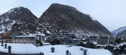 Archiv Foto Webcam Zermatt: Panoramablick auf das Dorf 07:00