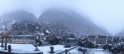 Archiv Foto Webcam Zermatt: Panoramablick auf das Dorf 06:00