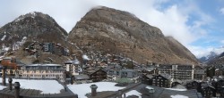 Archiv Foto Webcam Zermatt: Panoramablick auf das Dorf 09:00