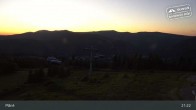 Archiv Foto Webcam Spindlermühle: Bergstation Sessellift Svaty Petr 02:00