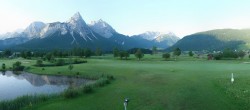 Archiv Foto Webcam Tiroler Zugspitz Arena - Golfplatz Ehrwald-Lermoos 05:00