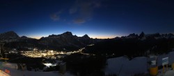 Archived image Webcam Cortina d&#39;Ampezzo - Top Station Duca d&#39;Aosta 05:00